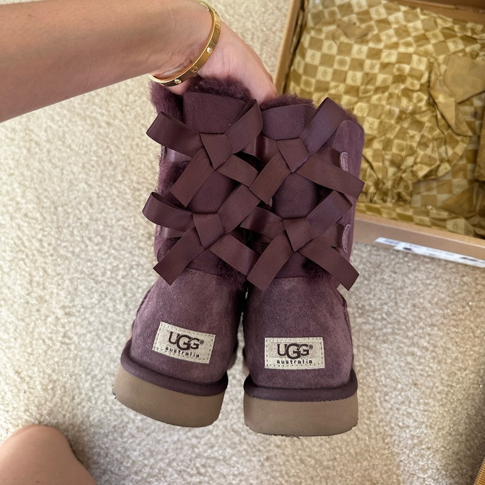 Ugg purple Bailey bow boots size 7